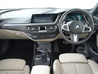 2022 (22) BMW 2 SERIES 220i M Sport 4dr Step Auto