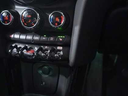 2023 (73) MINI HATCHBACK 1.5 Cooper Classic Premium 5dr Auto