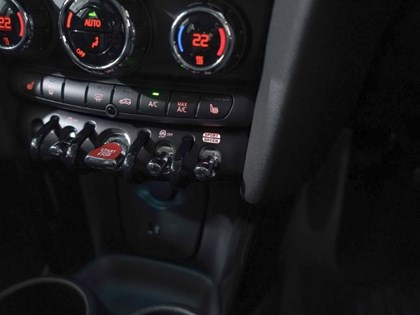 2024 (73) MINI HATCHBACK 2.0 Cooper S Classic Premium 5dr Auto