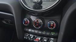 2024 (24) MINI CONVERTIBLE 2.0 Cooper S Exclusive Premium Plus 2dr Auto 3283597