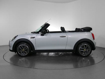 2024 (24) MINI CONVERTIBLE 135kW Cooper S 33kWh 2dr Auto