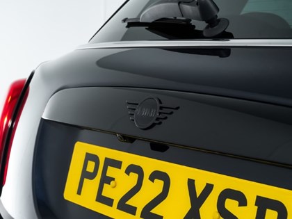 2022 (22) MINI HATCHBACK 1.5 Cooper Sport 5dr Auto [Comfort Plus Pack]