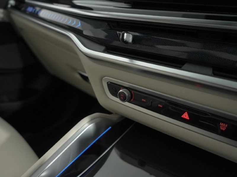 BMW X6 XDRIVE40D MHT M SPORT 5DR STEP AUTO PAN GLASS SUNROOF, HK AUDIO...
