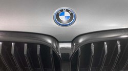 2023 (23) BMW 5 SERIES 530e xDrive M Sport 4dr Auto [Pro Pack] 3092954