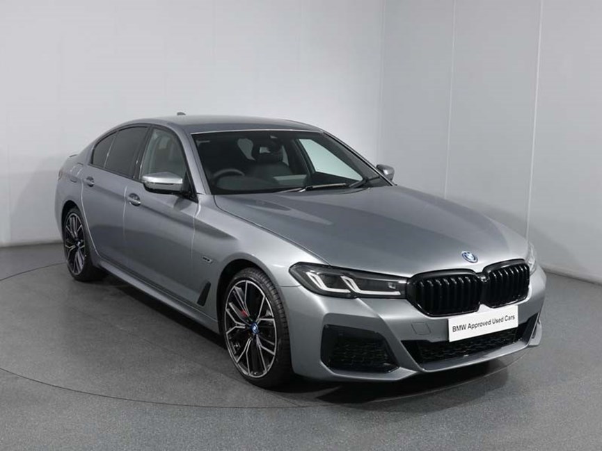 2023 (23) BMW 5 SERIES 530e xDrive M Sport 4dr Auto [Pro Pack]