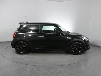 2019 (69) MINI HATCHBACK 1.5 Cooper Sport II 3dr Auto