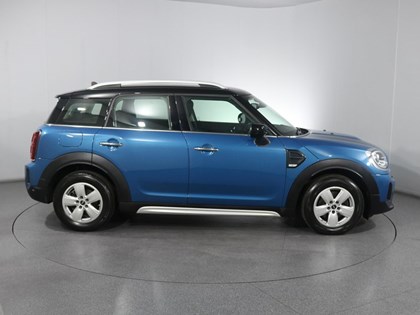 2022 (71) MINI COUNTRYMAN 1.5 Cooper Classic 5dr