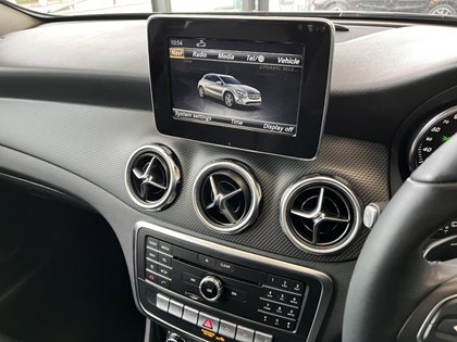 2019 (68) MERCEDES-BENZ GLA 200 SE Executive 5dr Auto