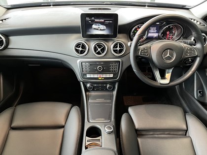 2019 (68) MERCEDES-BENZ GLA 200 SE Executive 5dr Auto