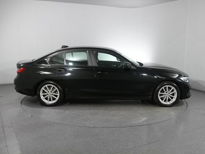 2021 (71) BMW 3 SERIES 318i SE Pro 4dr Step Auto