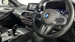 2018 (18) BMW 5 SERIES 540i xDrive M Sport 4dr Auto 3242660