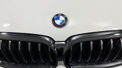 2022 (22) BMW 5 SERIES 520d MHT M Sport 5dr Step Auto 3268446