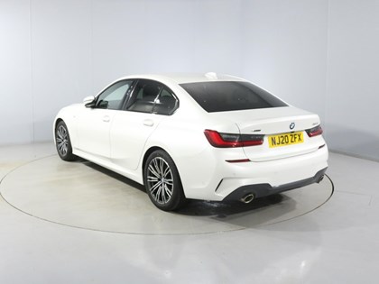 2020 (20) BMW 3 SERIES 320i xDrive M Sport 4dr Step Auto