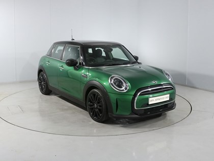 2022 (22) MINI HATCHBACK 1.5 Cooper Exclusive 5dr Auto