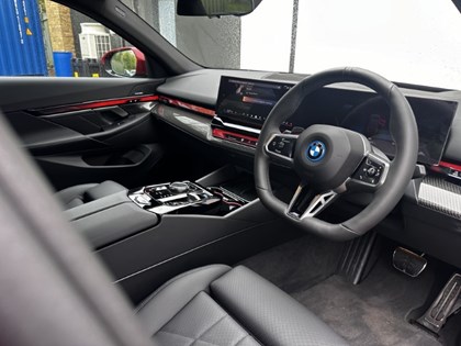 2024 (24) BMW I5 250kW eDrive40 M Sport 84kWh 4dr Auto [Tech PLUS]