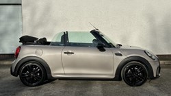 2022 (72) MINI CONVERTIBLE 1.5 Cooper Sport 2dr 5076219