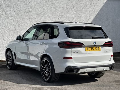 2025 (75) BMW X5 xDrive30d MHT M Sport 5dr Auto