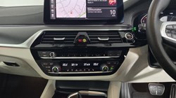 2022 (22) BMW 5 SERIES 520d xDrive MHT M Sport 4dr Step Auto [Tec/Pro Pk] 3249723