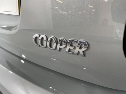 2022 (22) MINI HATCHBACK 1.5 Cooper Classic 5dr