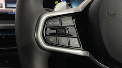 2025 (75) BMW 3 SERIES 330e 22.3 kWh M Sport 4dr Step Auto 4697082