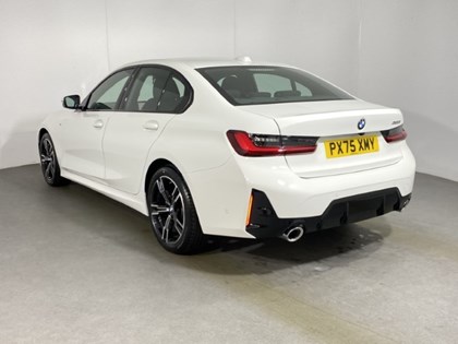 2025 (75) BMW 3 SERIES 320i M Sport 4dr Step Auto