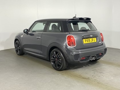 2019 (19) MINI HATCHBACK 2.0 Cooper S Sport II 3dr
