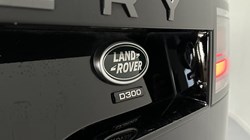 2022 (22) LAND ROVER DISCOVERY 3.0 D300 R-Dynamic HSE 5dr Auto 3141867