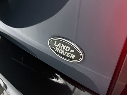 2022 (72) LAND ROVER DEFENDER 3.0 D250 X-Dynamic S 110 5dr Auto