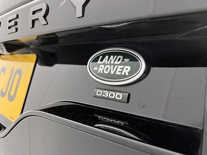 2022 (22) LAND ROVER DISCOVERY 3.0 D300 R-Dynamic SE 5dr Auto