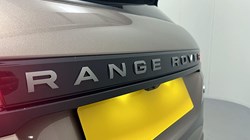 2019 (69) LAND ROVER RANGE ROVER EVOQUE 2.0 D180 R-Dynamic SE 5dr Auto 3286400