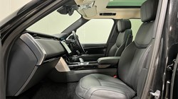 2023 (23) LAND ROVER RANGE ROVER 3.0 D300 SE 4dr Auto 5036308