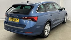 2021 (21) SKODA OCTAVIA 1.5 TSI SE L 5dr 3302010