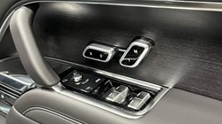 LAND ROVER RANGE ROVER 3.0 D300 HSE 4dr Auto 4724504